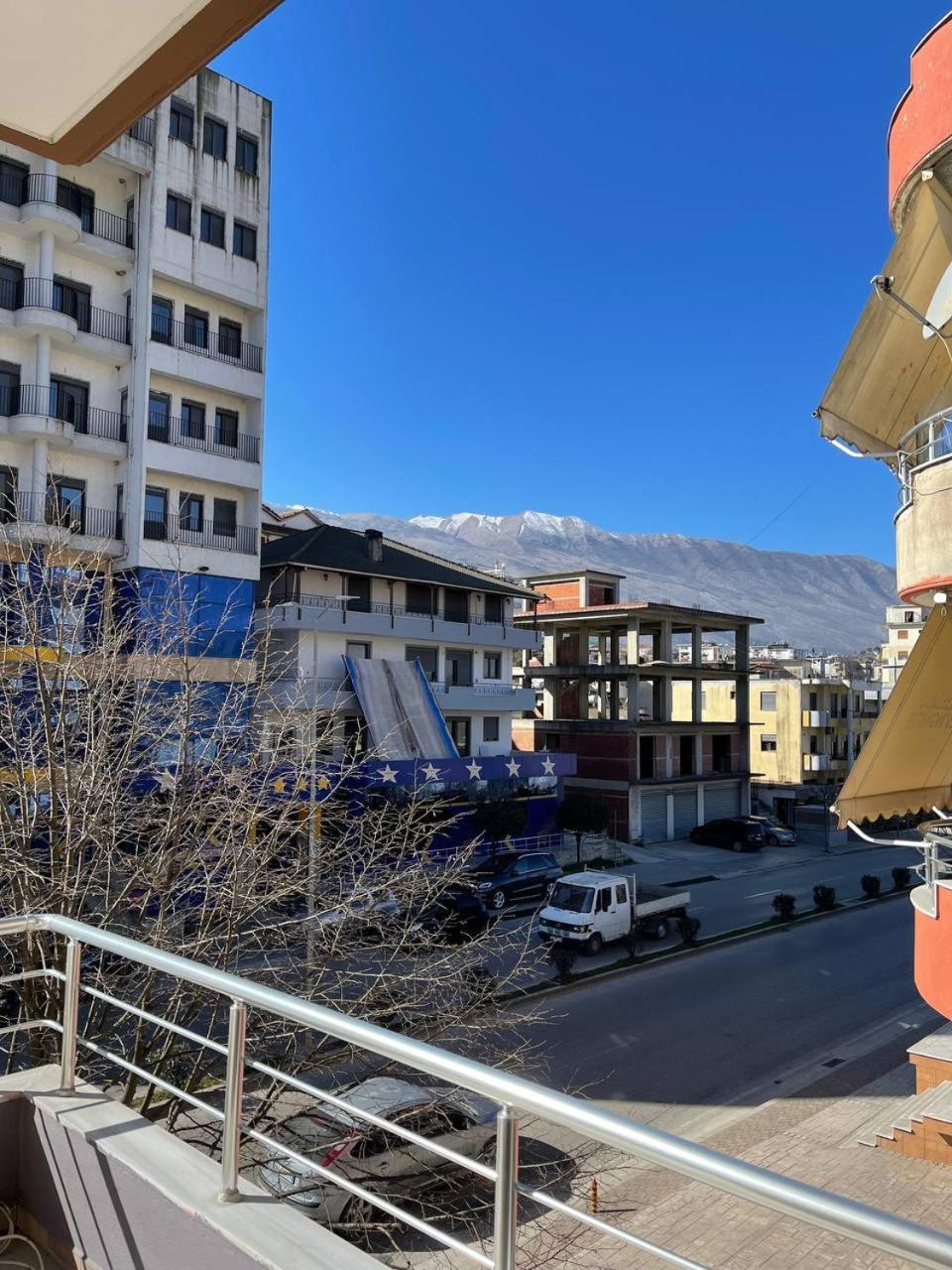 Bora Hotel Гирокастра Экстерьер фото