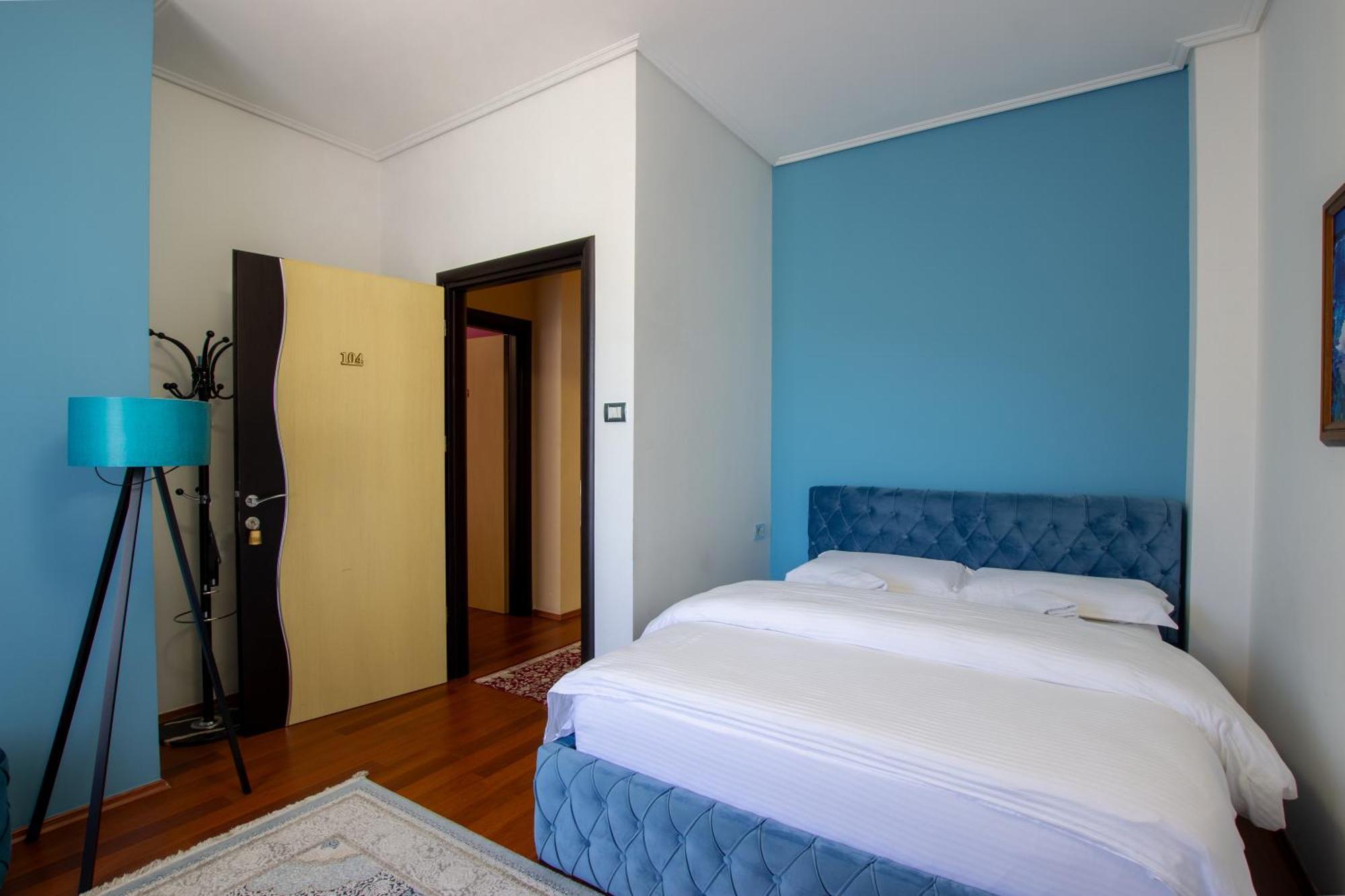 Bora Hotel Гирокастра Экстерьер фото
