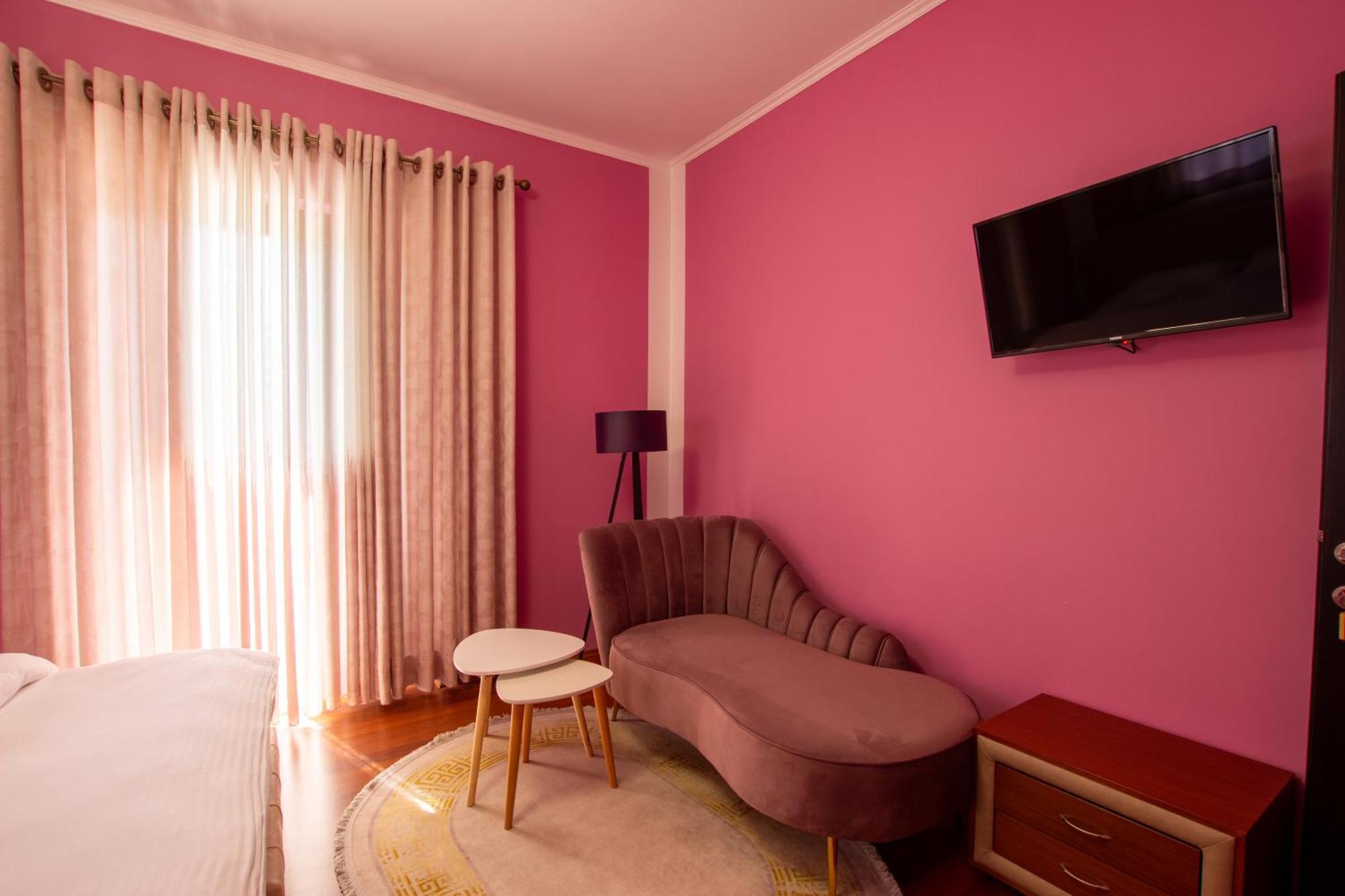 Bora Hotel Гирокастра Экстерьер фото