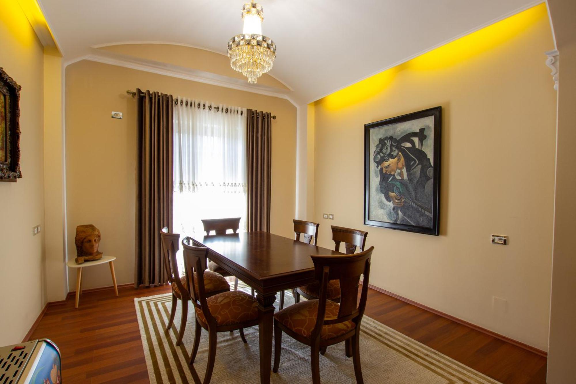 Bora Hotel Гирокастра Экстерьер фото